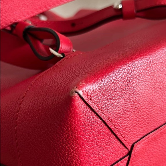 ‼️SOLD on instagram‼️Louis Vuitton Lock me backpack - Picture 12 of 16